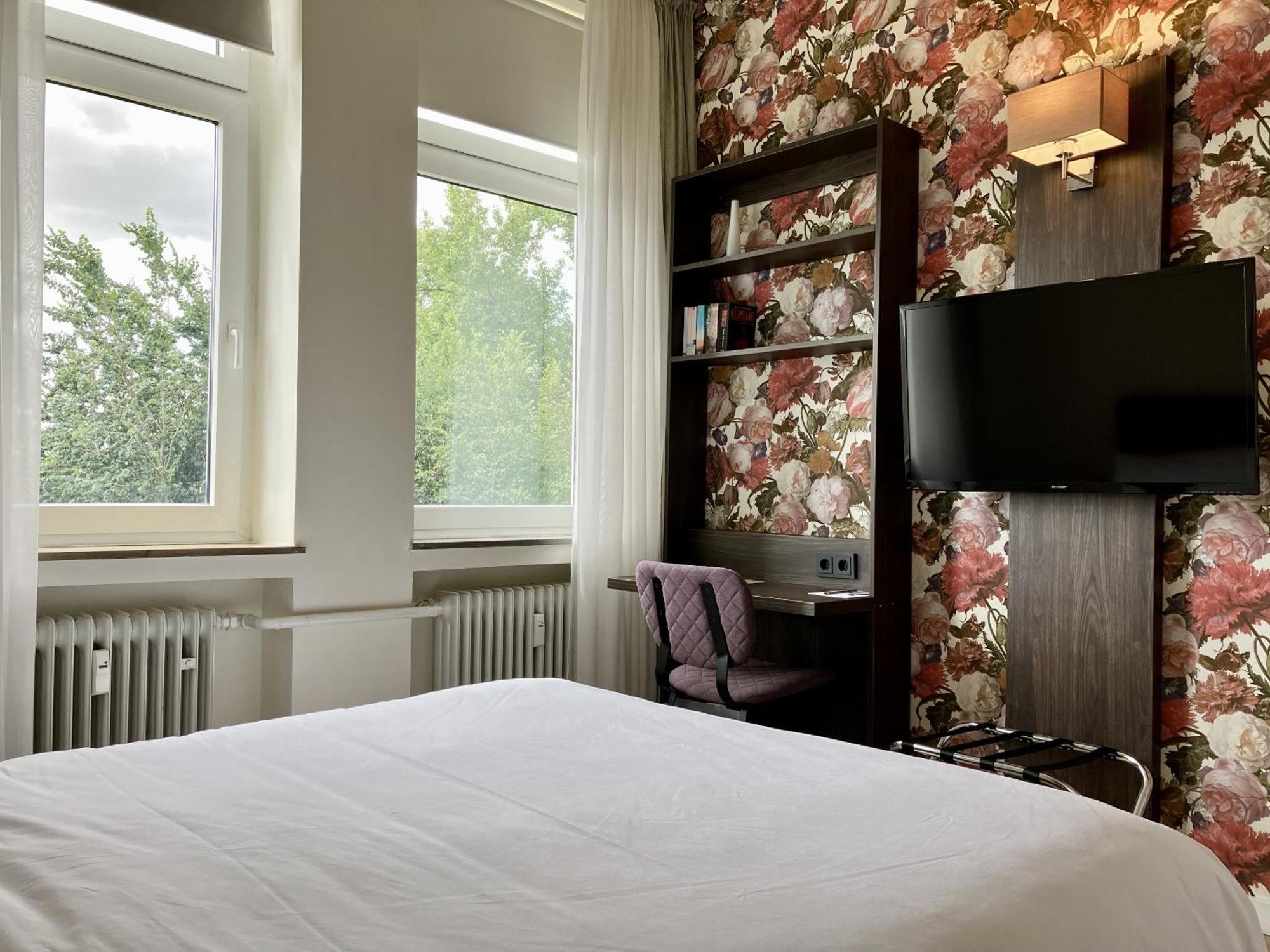 Hotel Faehrhaus Km734 دوسلدورف الغرفة الصورة